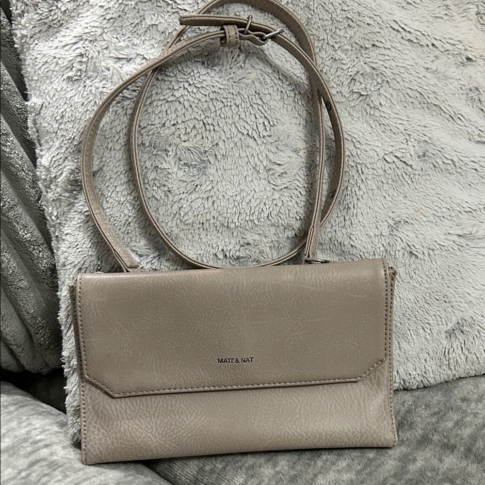 Matt & Nat Beige Suky Crossbody Dwell collection